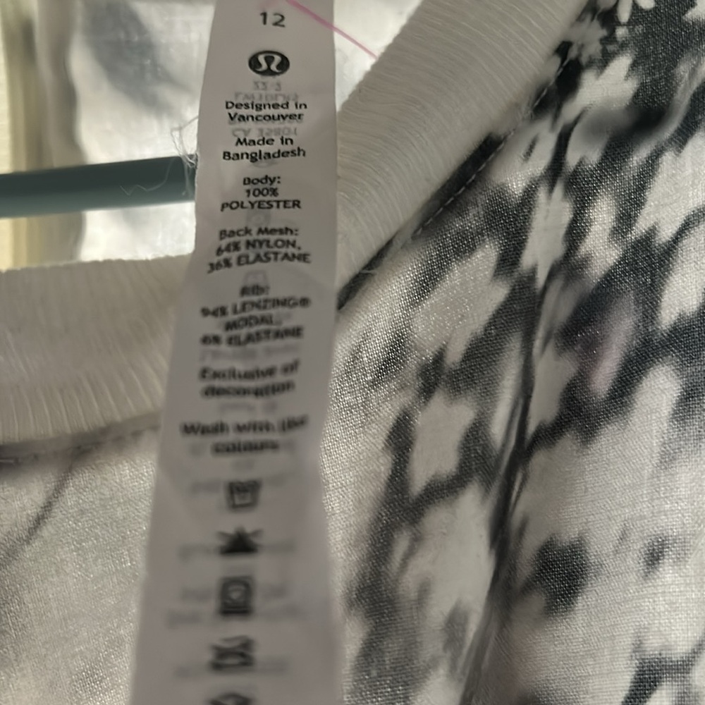 Lululemon mesh overlay Dress size 12 - Picture 4 of 8